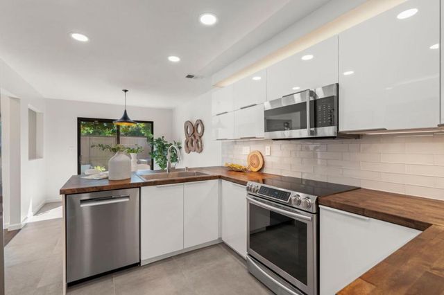 1327 Greenwich Court, San Jose, CA 95125