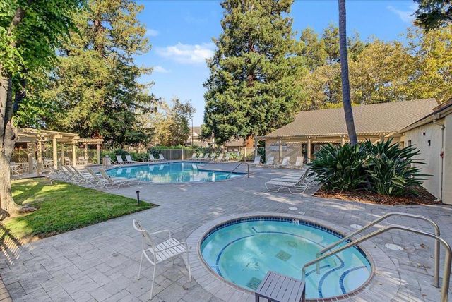 1327 Greenwich Court, San Jose, CA 95125