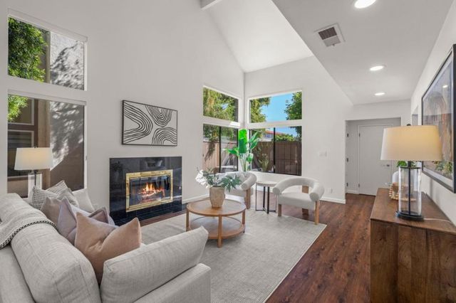 1327 Greenwich Court, San Jose, CA 95125
