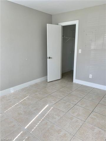 116 Santa Clara DR 4, Naples, FL 34104