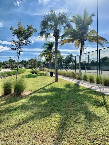 116 Santa Clara DR 4, Naples, FL 34104