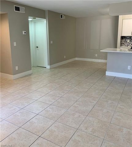 116 Santa Clara DR 4, Naples, FL 34104