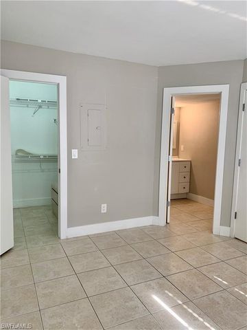 116 Santa Clara DR 4, Naples, FL 34104