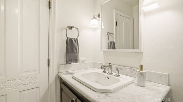 4548 Ellenboro, Woodland Hills, CA 91364