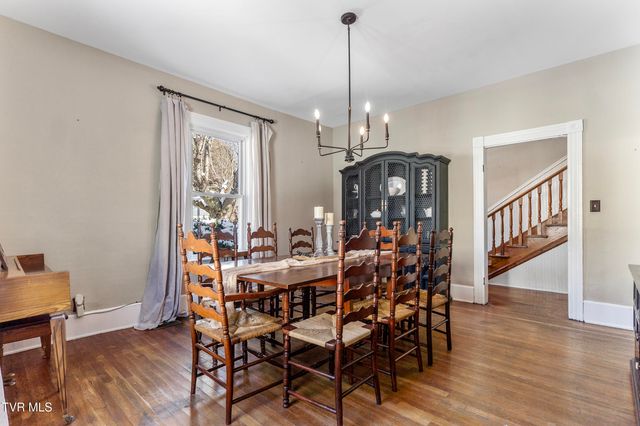 233 Northwest Chestnut Street, Norton, VA 24273
