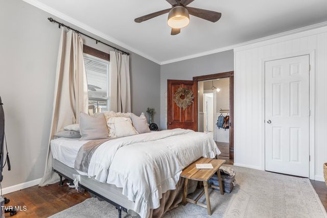 233 Northwest Chestnut Street, Norton, VA 24273