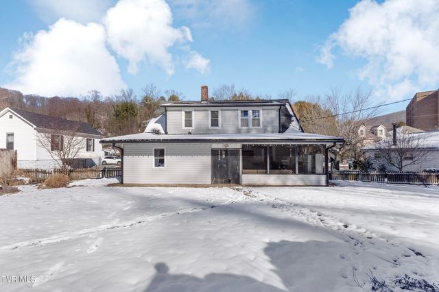 233 Northwest Chestnut Street, Norton, VA 24273