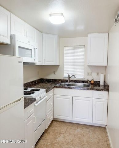 429 10th Street, Sparks, NV 89431