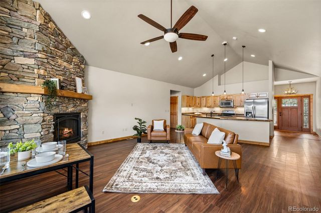 417 Beaver Creek Drive, Lake George, CO 80827