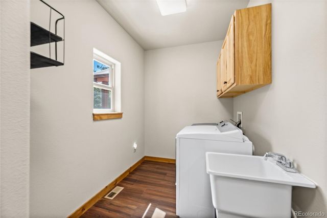 417 Beaver Creek Drive, Lake George, CO 80827