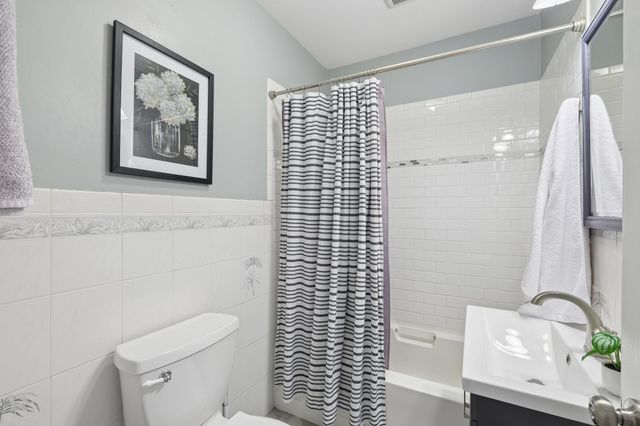 4455 6th Street NE, Columbia Heights, MN 55421