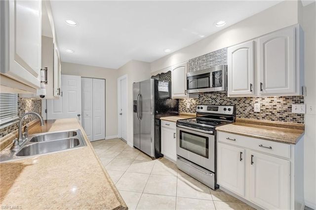 1726 SE 13th ST, Cape Coral, FL 33990