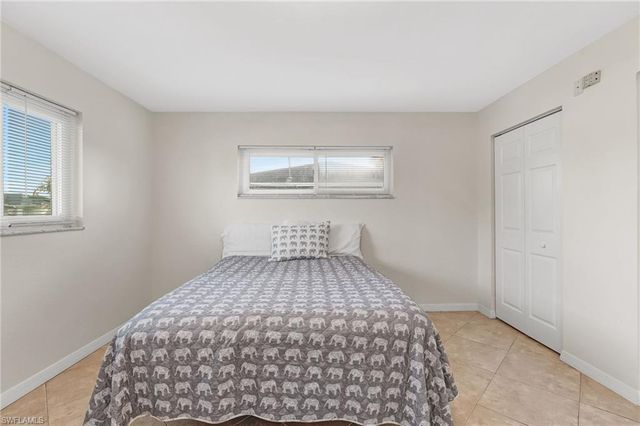 1726 SE 13th ST, Cape Coral, FL 33990