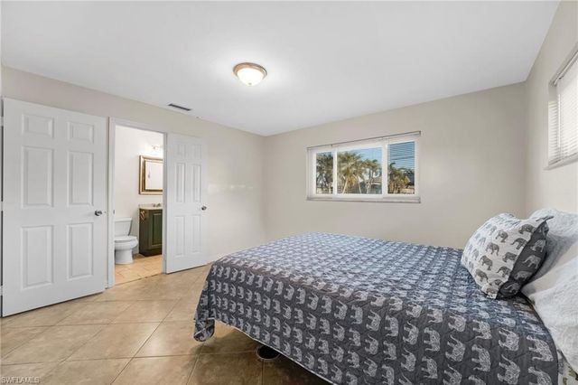 1726 SE 13th ST, Cape Coral, FL 33990