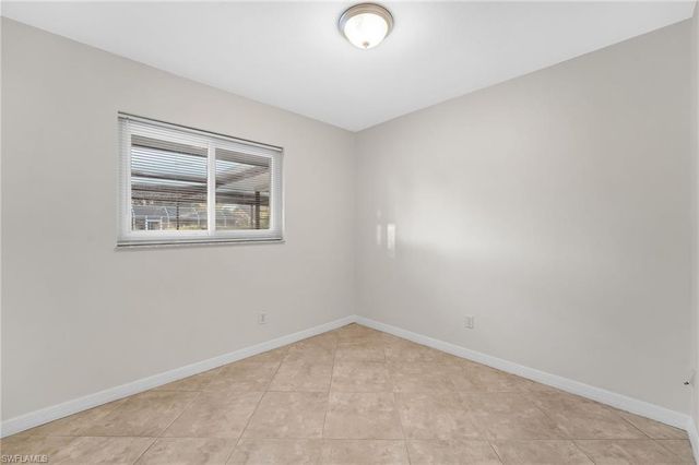 1726 SE 13th ST, Cape Coral, FL 33990