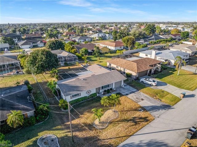 1726 SE 13th ST, Cape Coral, FL 33990