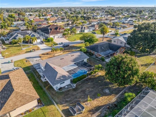 1726 SE 13th ST, Cape Coral, FL 33990