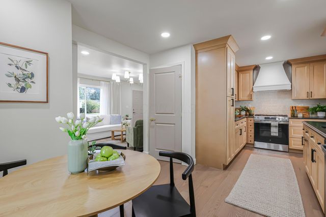 2616 Bristol Road, Columbus, OH 43221