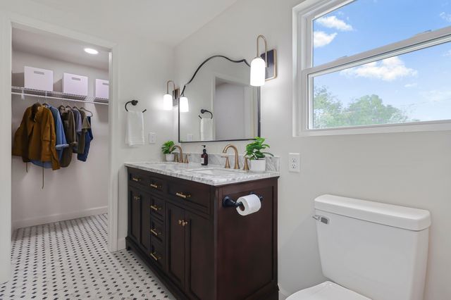 2616 Bristol Road, Columbus, OH 43221