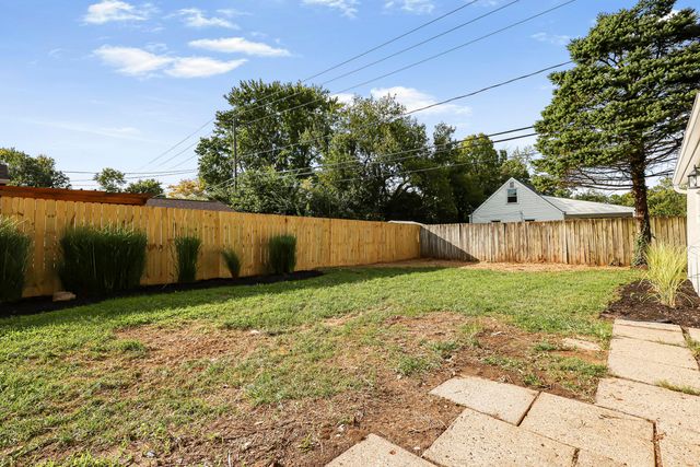 2616 Bristol Road, Columbus, OH 43221