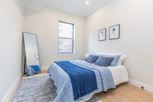 577 Massachusetts Ave. 3, Boston, MA 02118