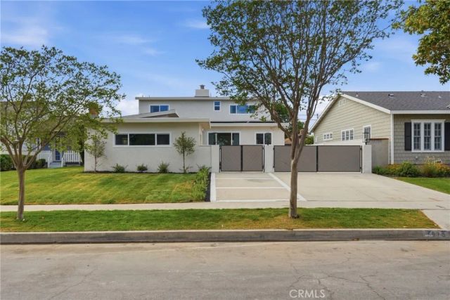 3675 Palo Verde, Long Beach, CA 90808