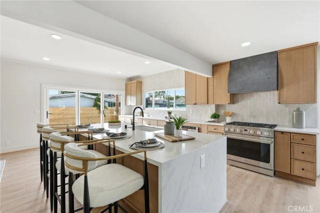 3675 Palo Verde, Long Beach, CA 90808