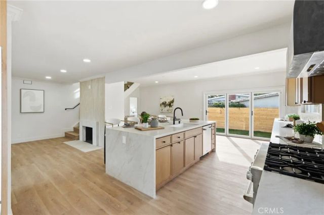 3675 Palo Verde, Long Beach, CA 90808