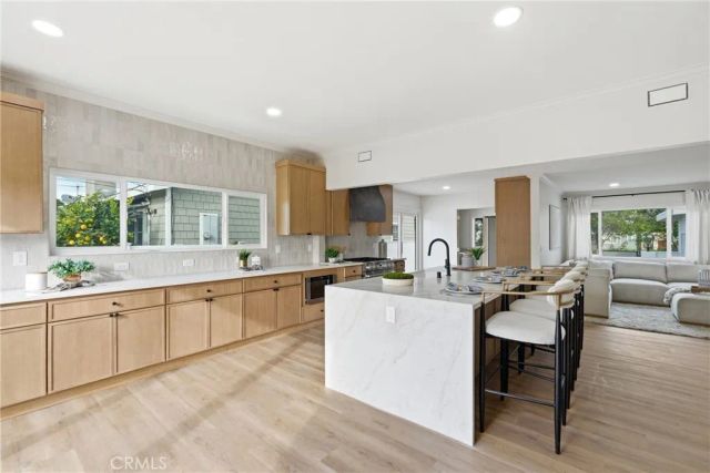 3675 Palo Verde, Long Beach, CA 90808