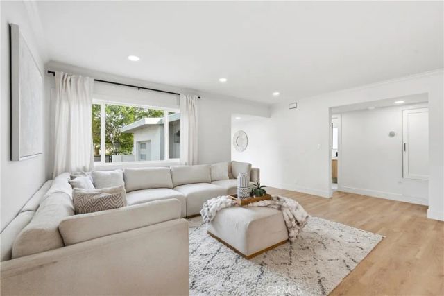 3675 Palo Verde, Long Beach, CA 90808