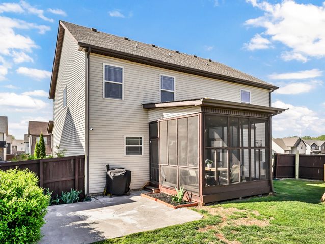 109 EASTON DRIVE, Clarksville, TN 37043