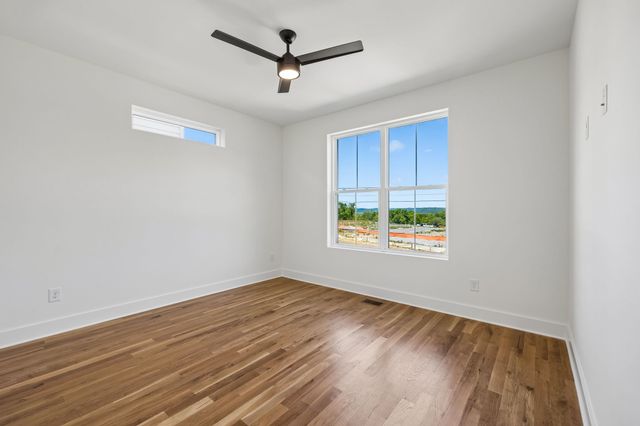 2160 Summitt Ave, Nashville, TN 37218