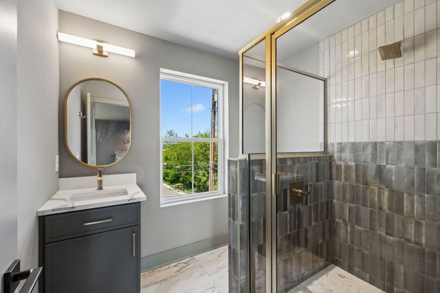 2160 Summitt Ave, Nashville, TN 37218