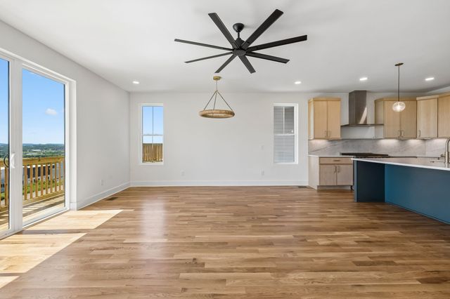 2160 Summitt Ave, Nashville, TN 37218