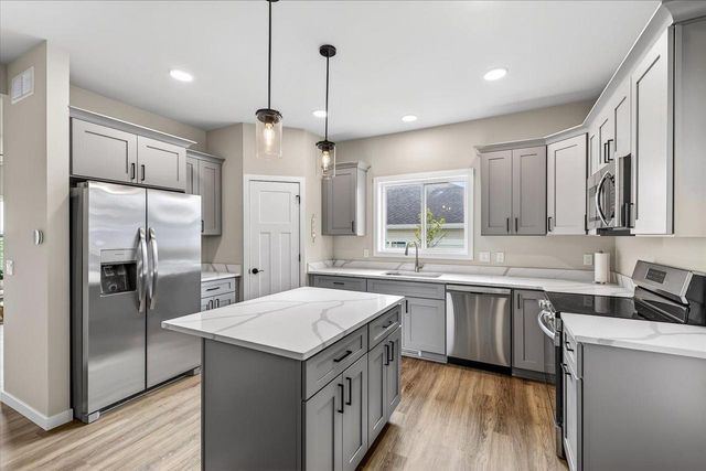 2890 Wild Goose Way, Stoughton, WI 53589