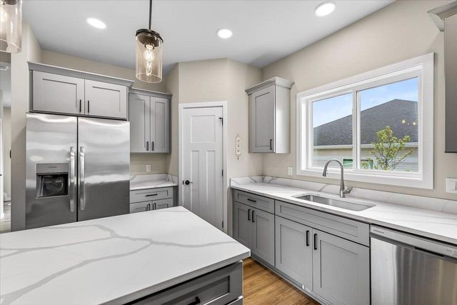 2890 Wild Goose Way, Stoughton, WI 53589