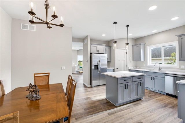 2890 Wild Goose Way, Stoughton, WI 53589