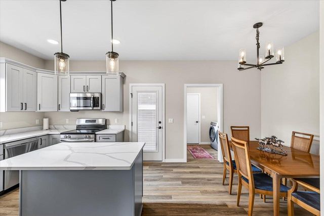 2890 Wild Goose Way, Stoughton, WI 53589