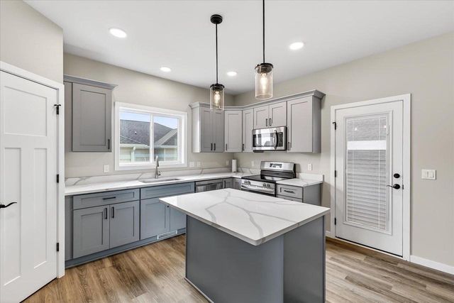 2890 Wild Goose Way, Stoughton, WI 53589