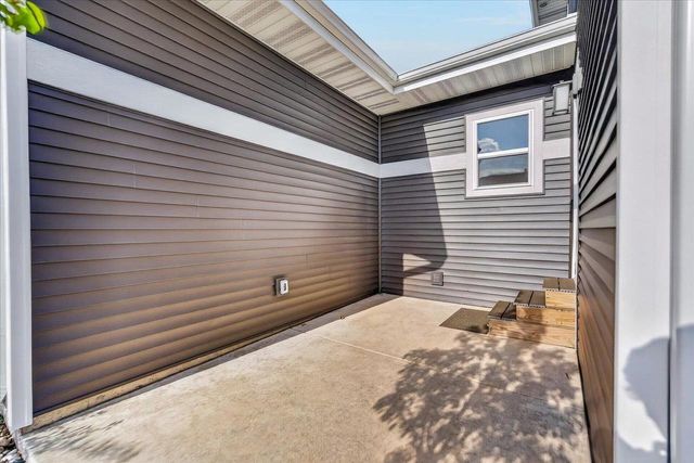 2890 Wild Goose Way, Stoughton, WI 53589