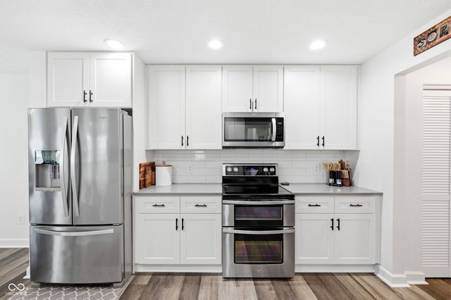 5767 Scotland Street, Indianapolis, IN 46234