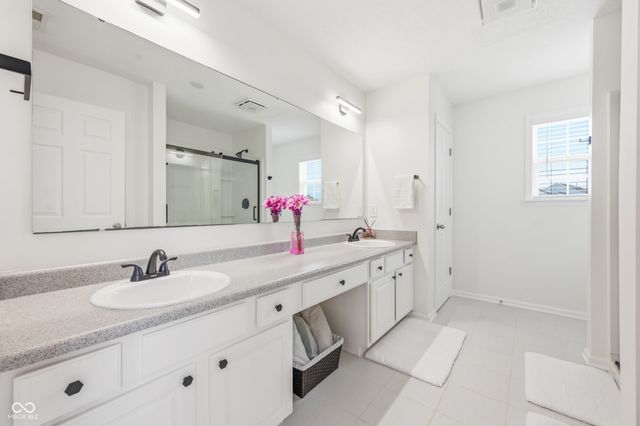 5767 Scotland Street, Indianapolis, IN 46234