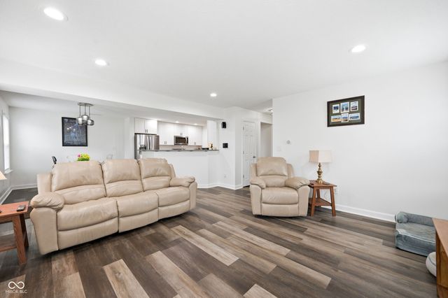 5767 Scotland Street, Indianapolis, IN 46234