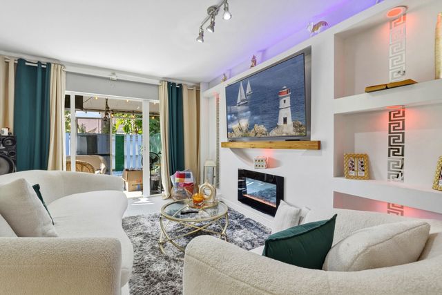 789 Crystal Lake Drive 789, Deerfield Beach, FL 33064