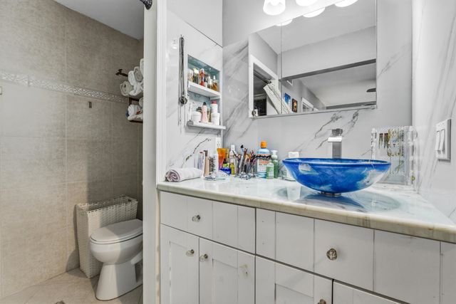 789 Crystal Lake Drive 789, Deerfield Beach, FL 33064