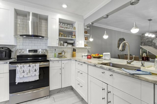 789 Crystal Lake Drive 789, Deerfield Beach, FL 33064