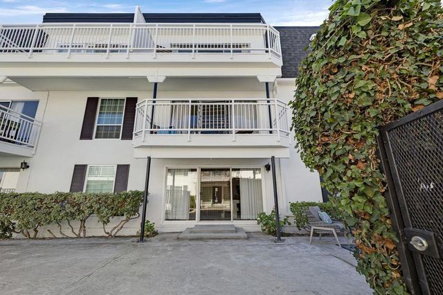 1945 Mount Vernon Court 3, Mountain View, CA 94040