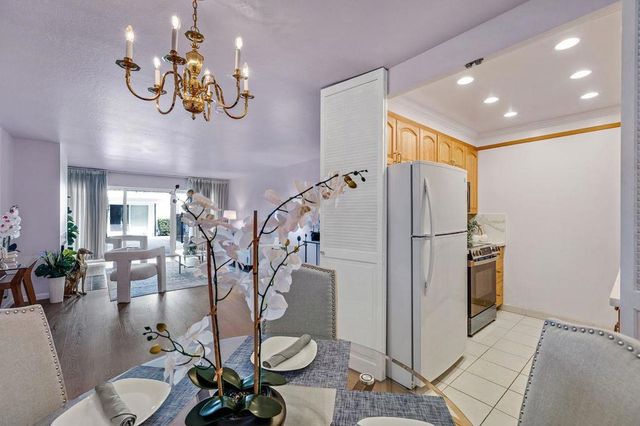 1945 Mount Vernon Court 3, Mountain View, CA 94040