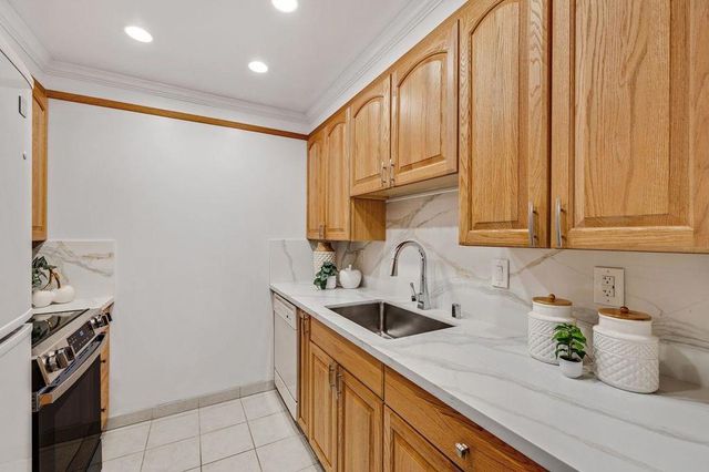 1945 Mount Vernon Court 3, Mountain View, CA 94040