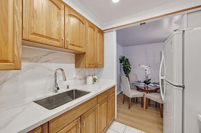 1945 Mount Vernon Court 3, Mountain View, CA 94040